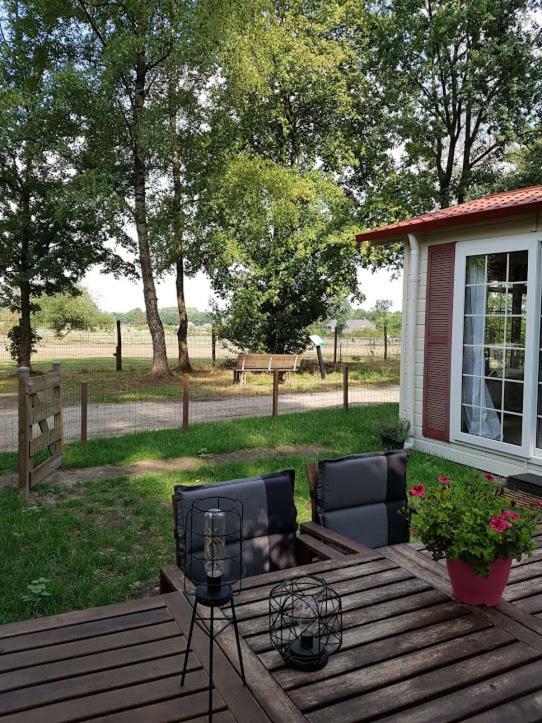 Woudthuisje Laag-Soeren Exteriör bild